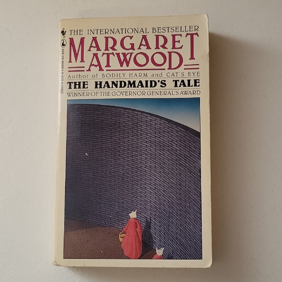 Margaret Atwood Other - The Handmaid's Tale by Margaret Atwood - Vintage